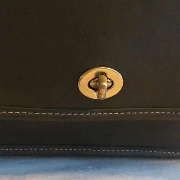 Dark green vintage Coach bag # F58-9850 - Picture 2 of 9
